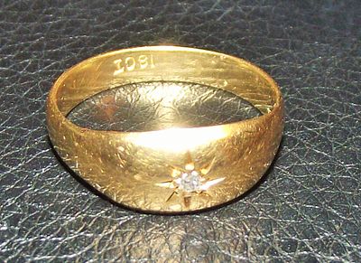 Victorian 18k Gold Diamond Starburst Gypsy Solitaire Ring 2.97g approx. An 18ct gold antique or 