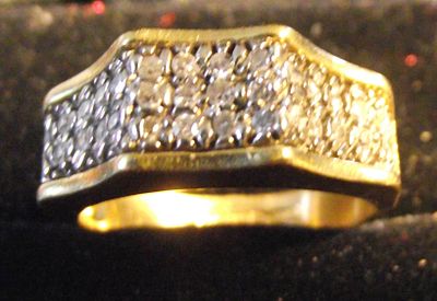 Ladies 18ct fully marked diamond bridge ring set with 36 diamonds 6.94g approx size N1/2 1.8ct 