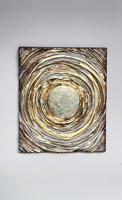 Vibrating Solar Disk Elena Shcherbina Acrylic, gold leaf, polystyrene, wood, canvas 2025. SHIPS 
