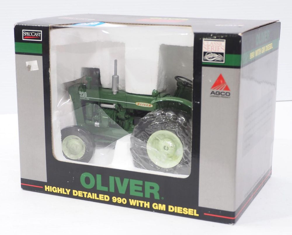 Lot 226: Oliver 990 with GM Diesel, Classic Series