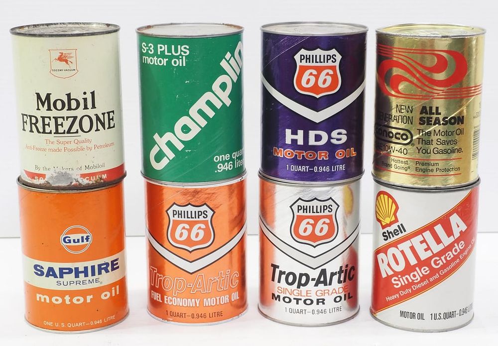 Lot 362: (8) 1-quart petroleum product cans
