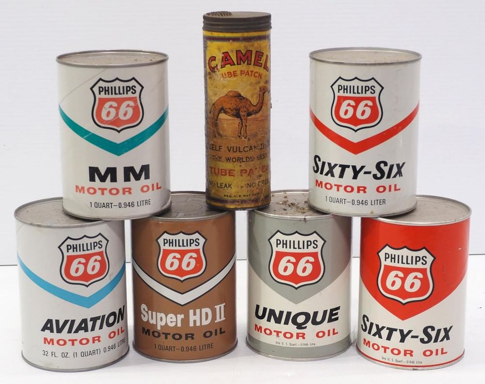 Lot 370: (6) Phillips 66 1-quart Motor Oil cans