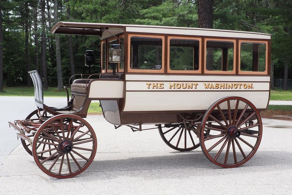 Lot 1160: Mount Washington Hotel Omnibus