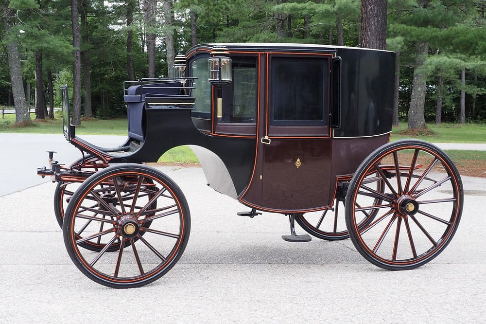 Lot 1167: Royal Clarence Brougham