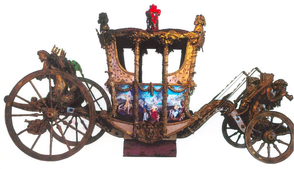 Lot 1176: Queen's Coronation Coach replica