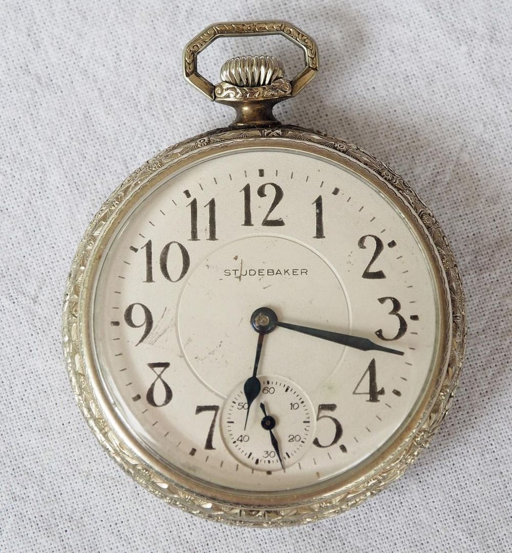 Lot 1192: South Bend Studebaker 17J pocket watch