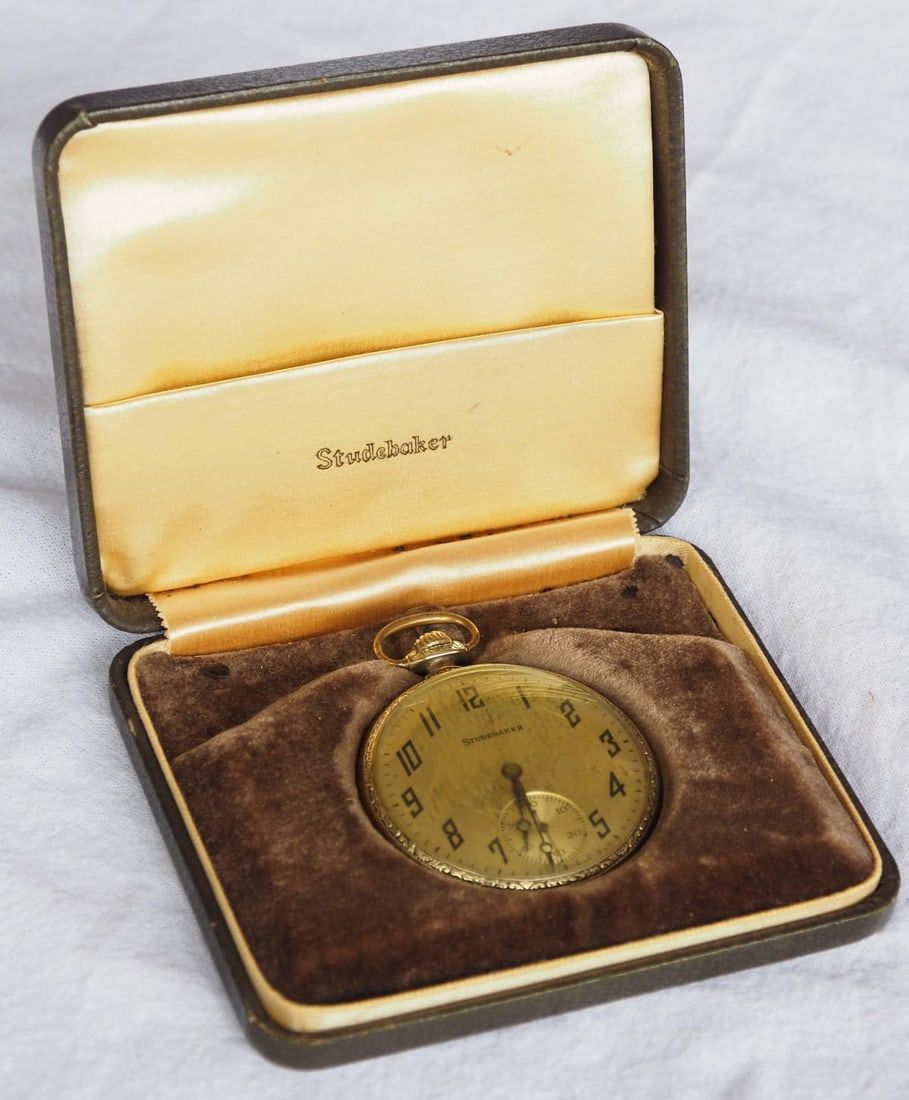 Lot 1198: South Bend Studebaker 21J pocket watch