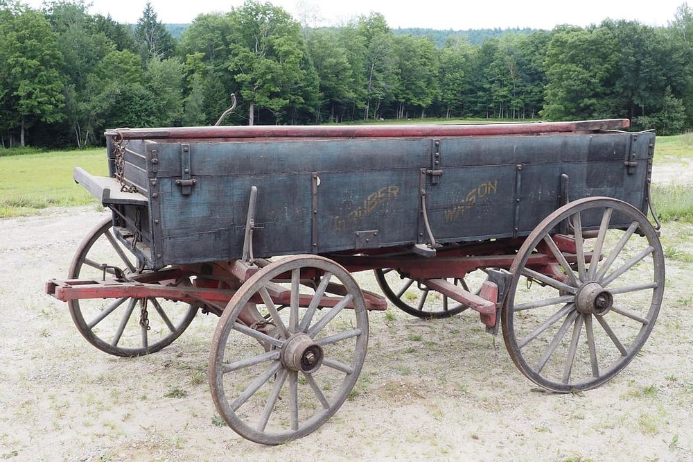 Lot 1203: Gruber box wagon
