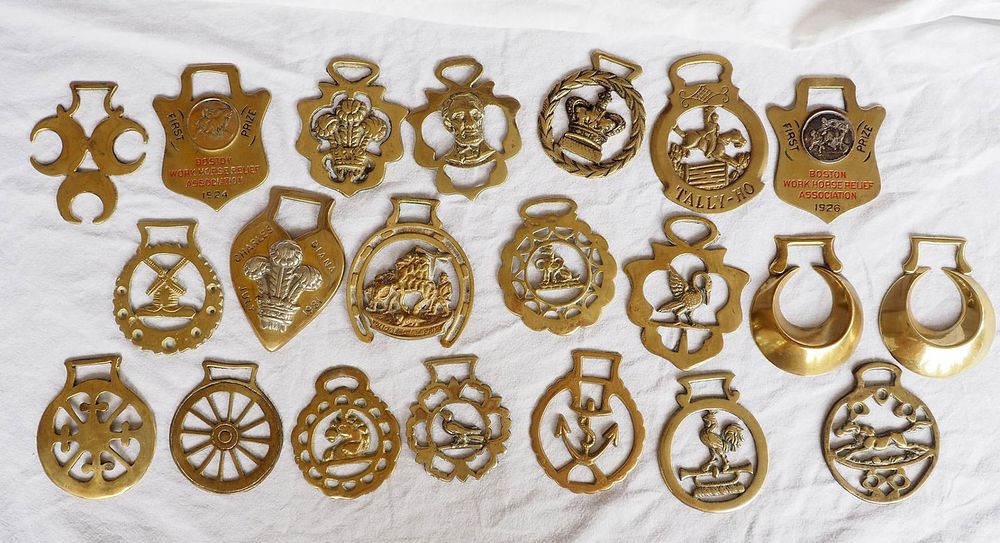 Lot 1210: (21) Brass harness ornaments