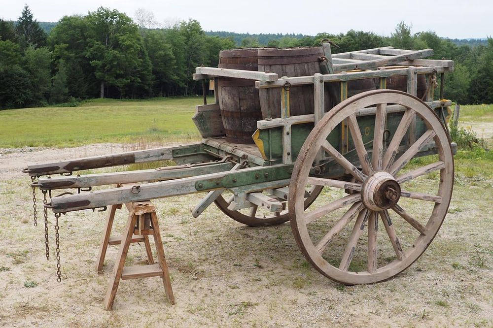Lot 1212: 3-horse Spanish Plantation Cart