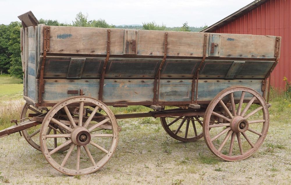 Lot 1215: McCormick Deering flare box wagon