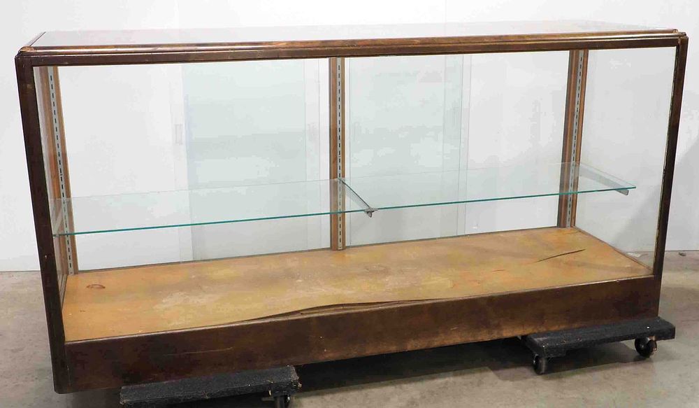 Lot 1273: Wood & glass floor model showcase