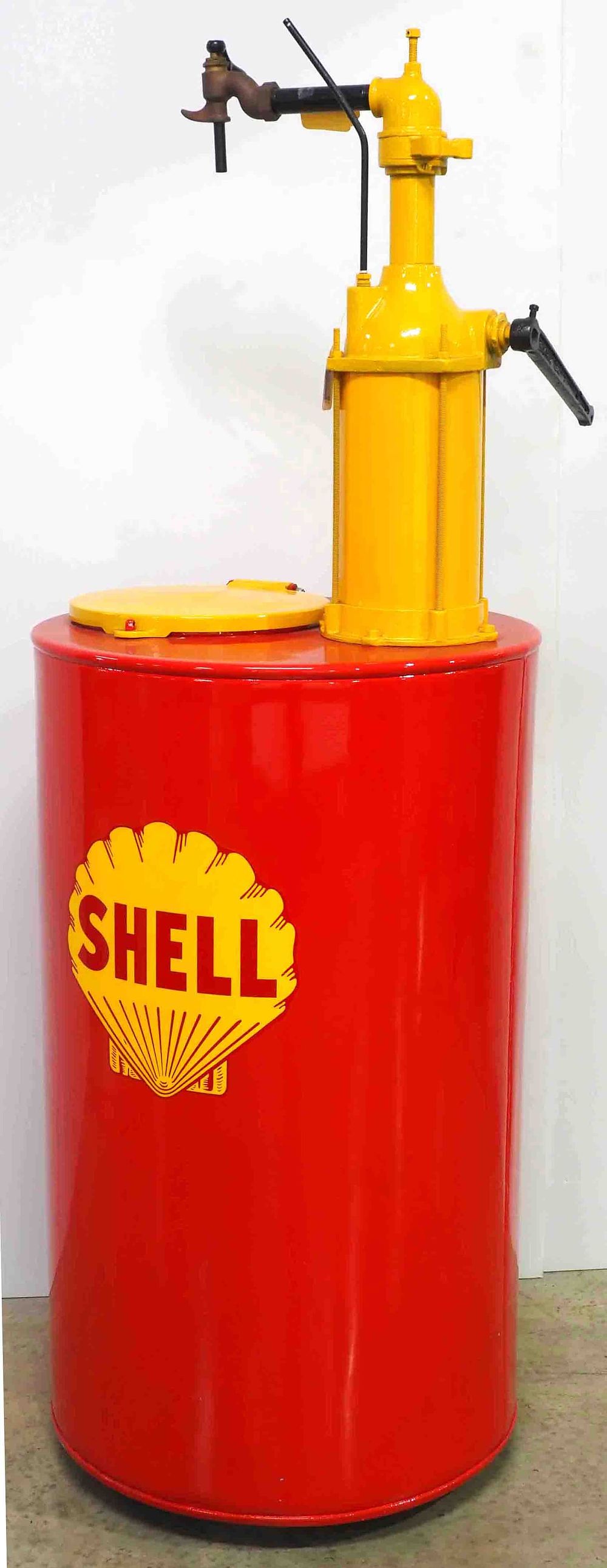 Lot 1306: Large lubester restored to Shell