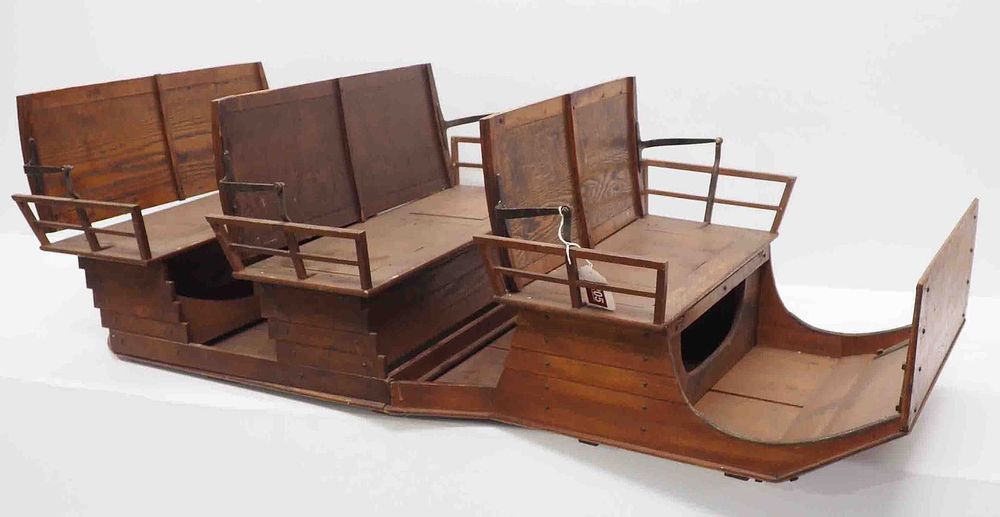 Lot 205: Store display folding, triple-seat pony wagon box