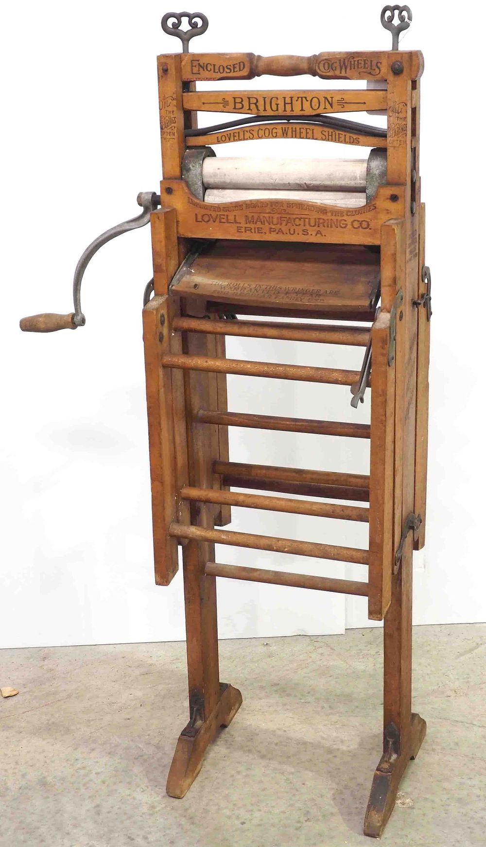 Lot 368: No.630B Brighton Folding Bench Wringer
