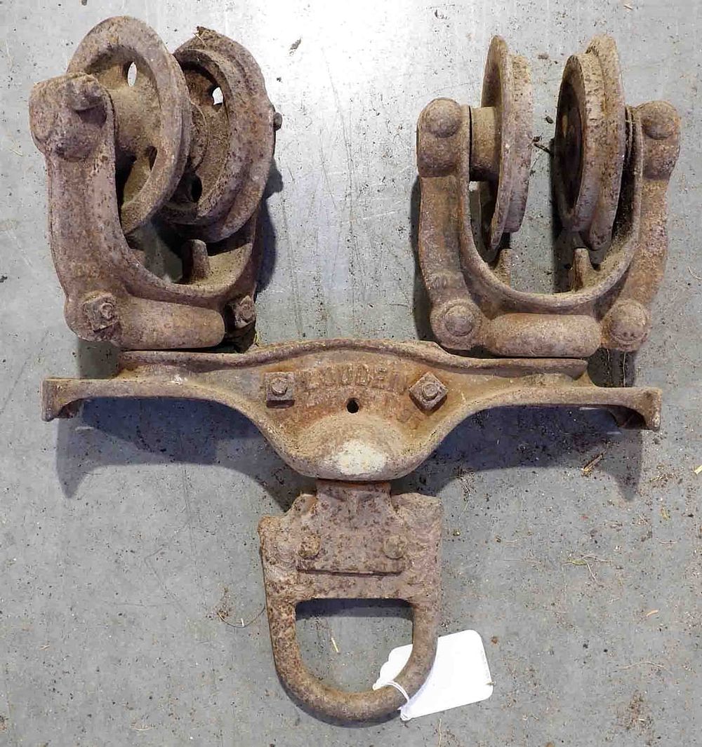 Lot 663: Unusual Louden Merchandise Carrier