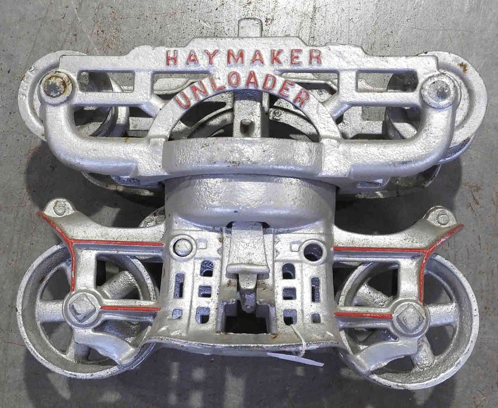 Lot 870: Myers "Haymaker" hay trolley