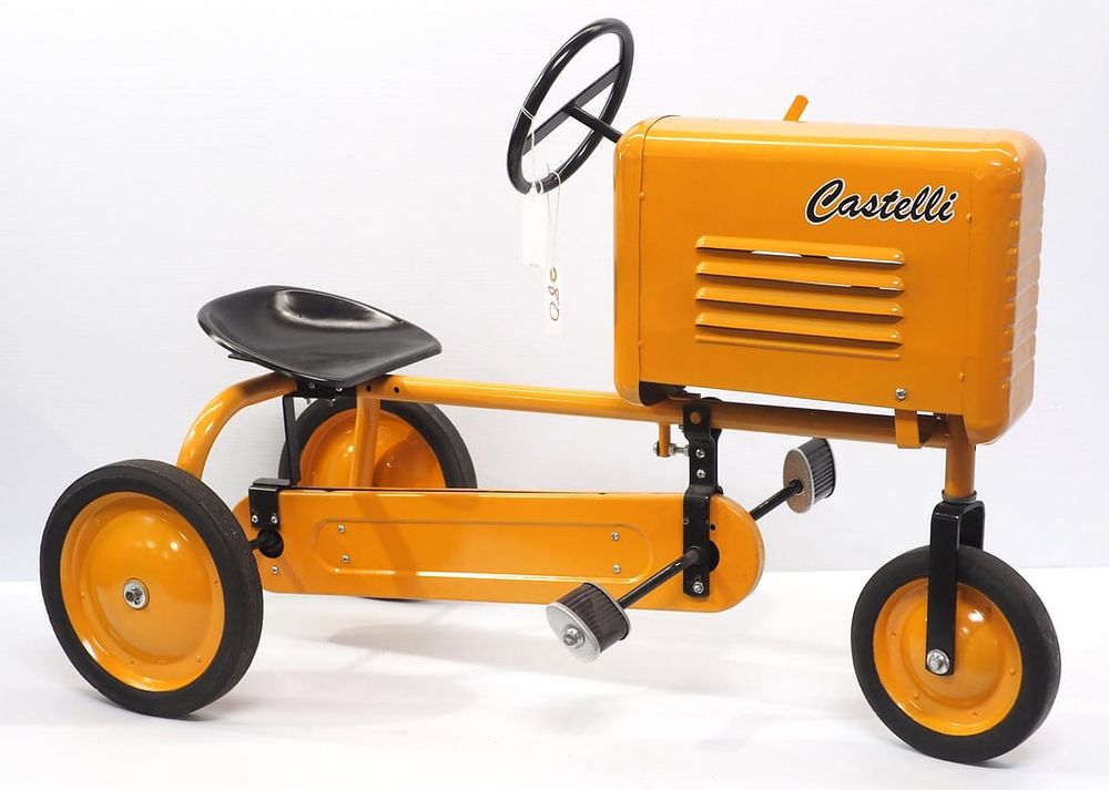 Lot 299: 1950 Castelli pedal tractor