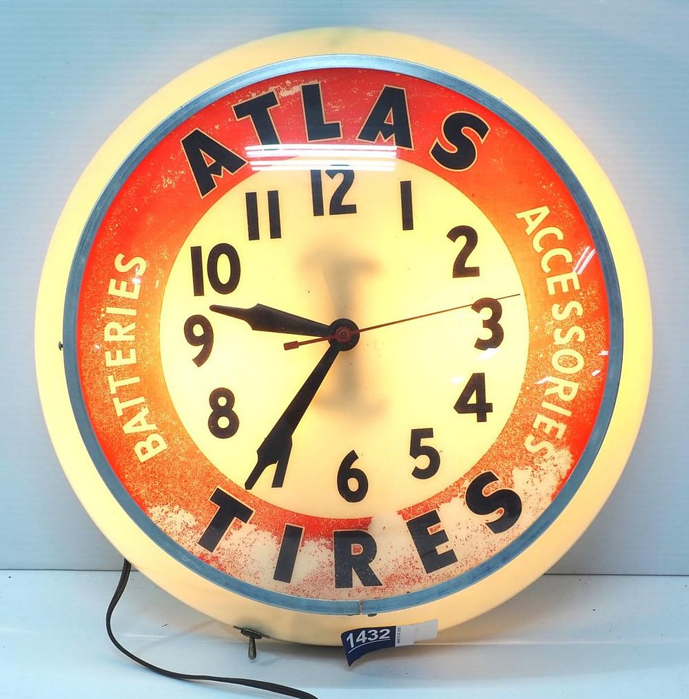 Lot 1432: Atlas Tires electric lighted clock