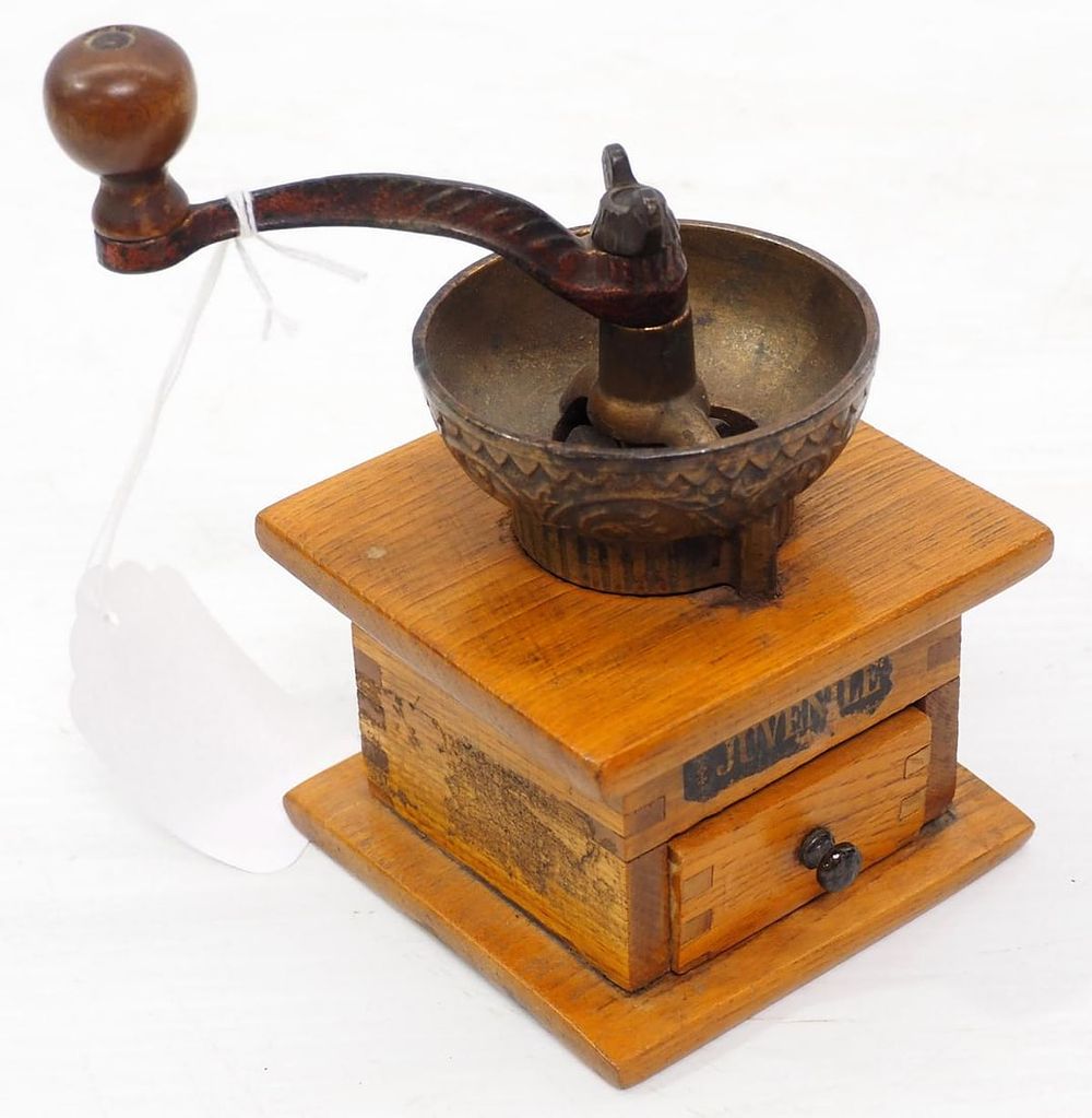 Lot 208A: Arcade "Juvenile" table-top coffee grinder