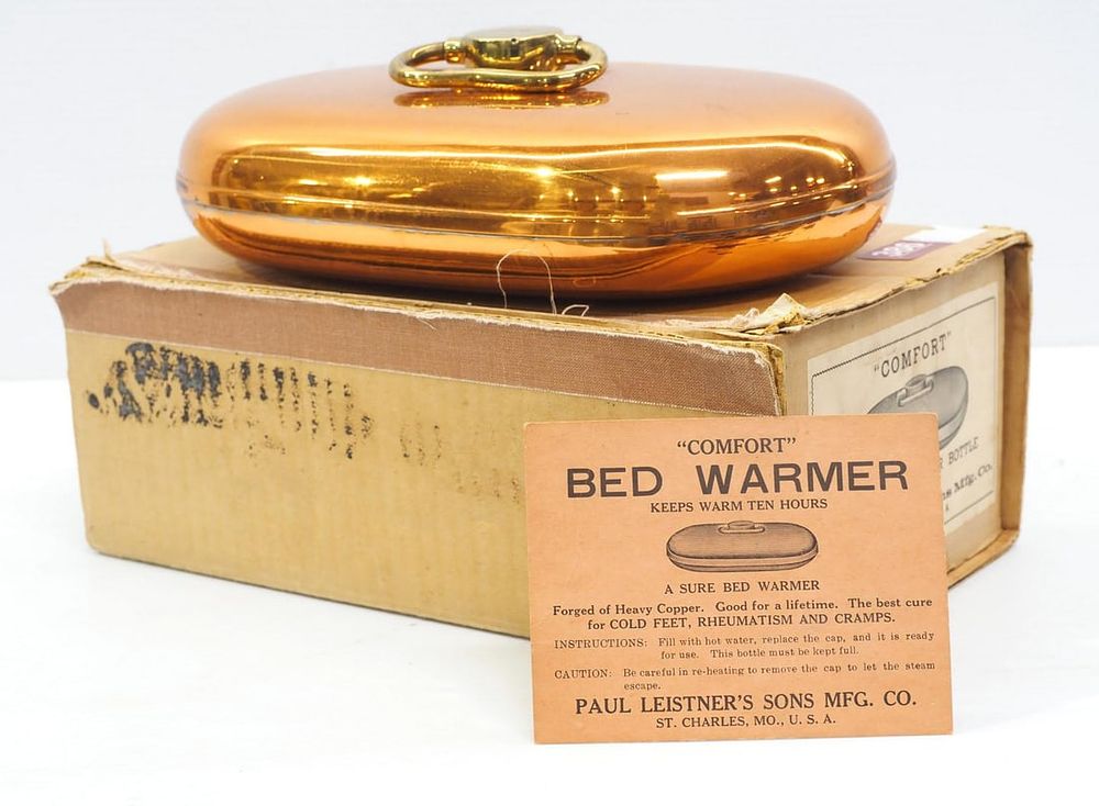 Lot 386: NOS Copper hot water bottle