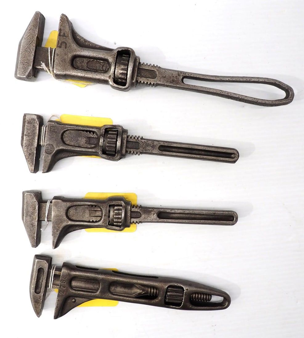 Lot 2139: (4) International Harvester Co. nut wrenches