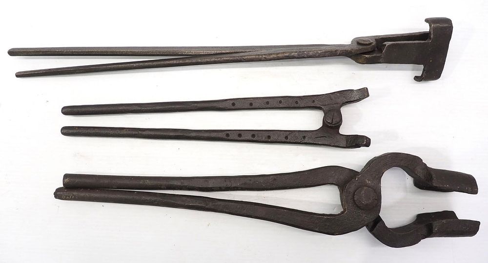 Lot 2231: (3) Blacksmith tongs