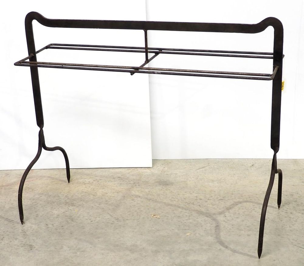 Lot 2263: Blacksmith tong & hammer rack