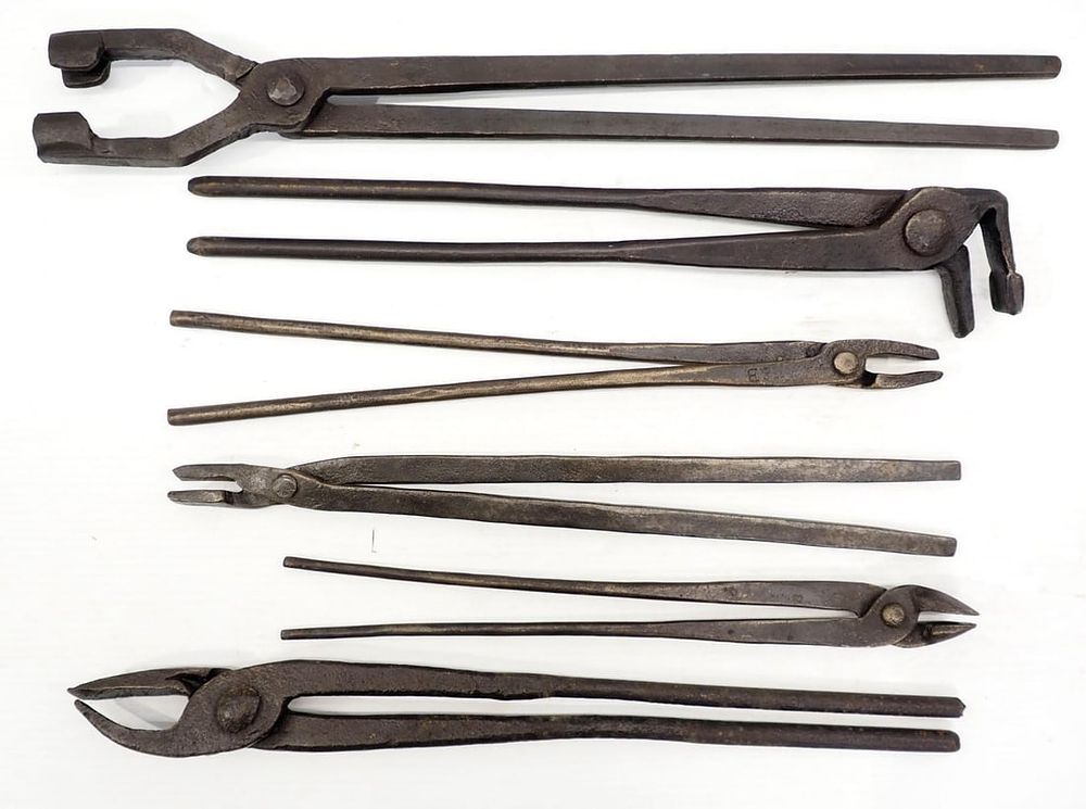 Lot 2296: (6) Medium blacksmith tongs