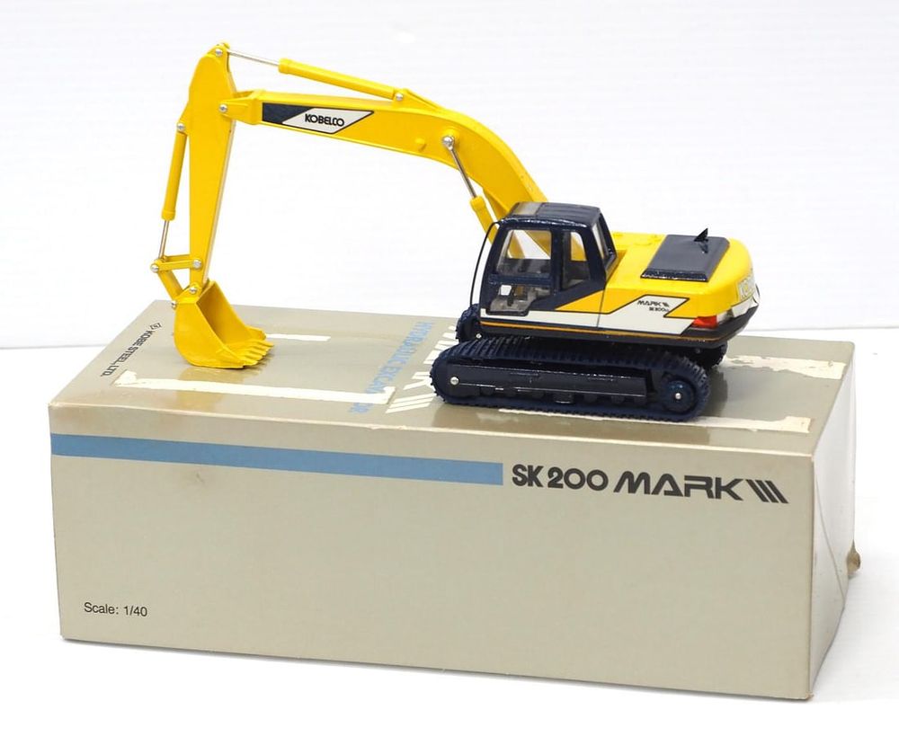 Lot 30: Hydraulic Excavator by Kobelco