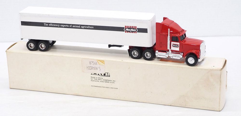 Lot 330: Ertl International "MoorMan's" Semi