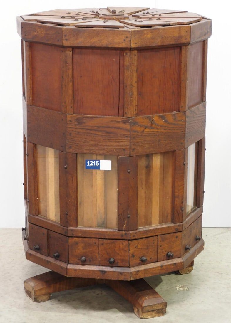 Lot 1215: Early wooden country store countertop dispenser