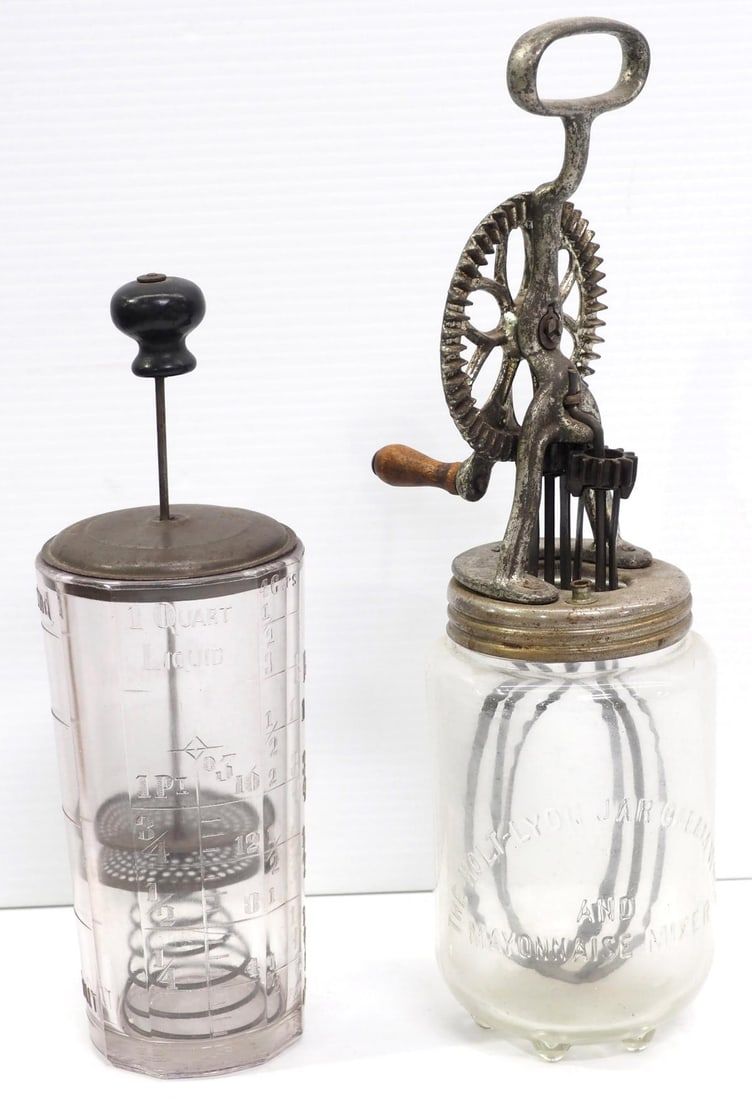 Lot 195: (2) 1-quart glass mixers