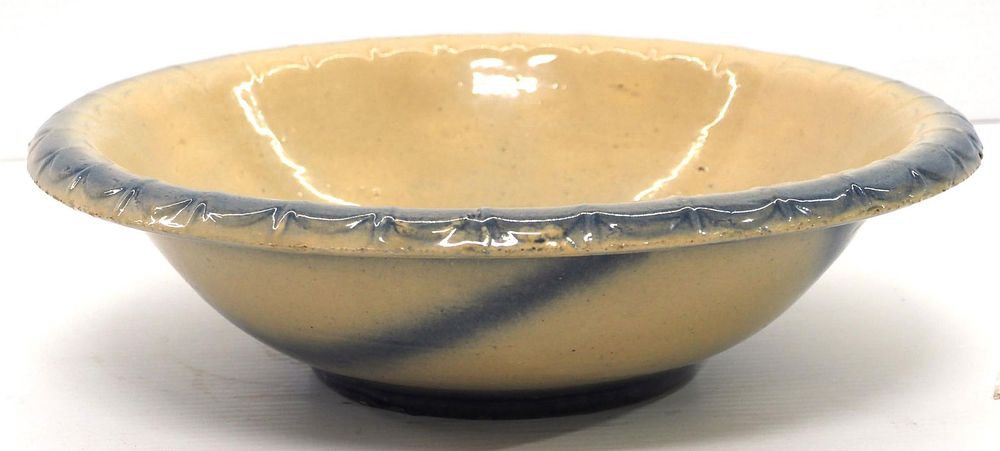 Lot 460: Yellow ware bowl with blue