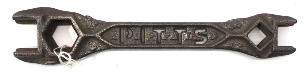 Lot 643: Pitts cast iron cut-out wrench