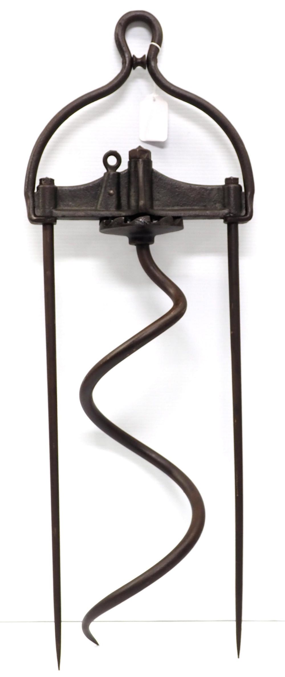 Lot 674: Corkscrew hay spear