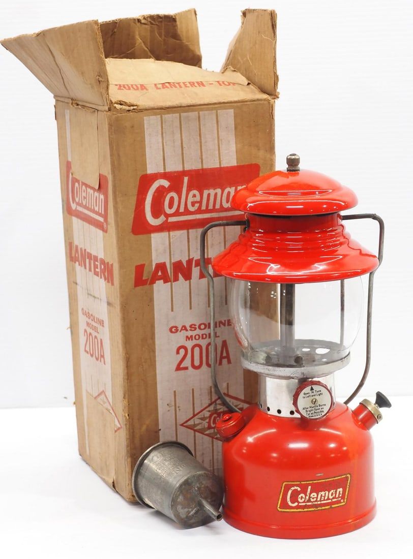 Lot 2222: Coleman Model 200A lantern