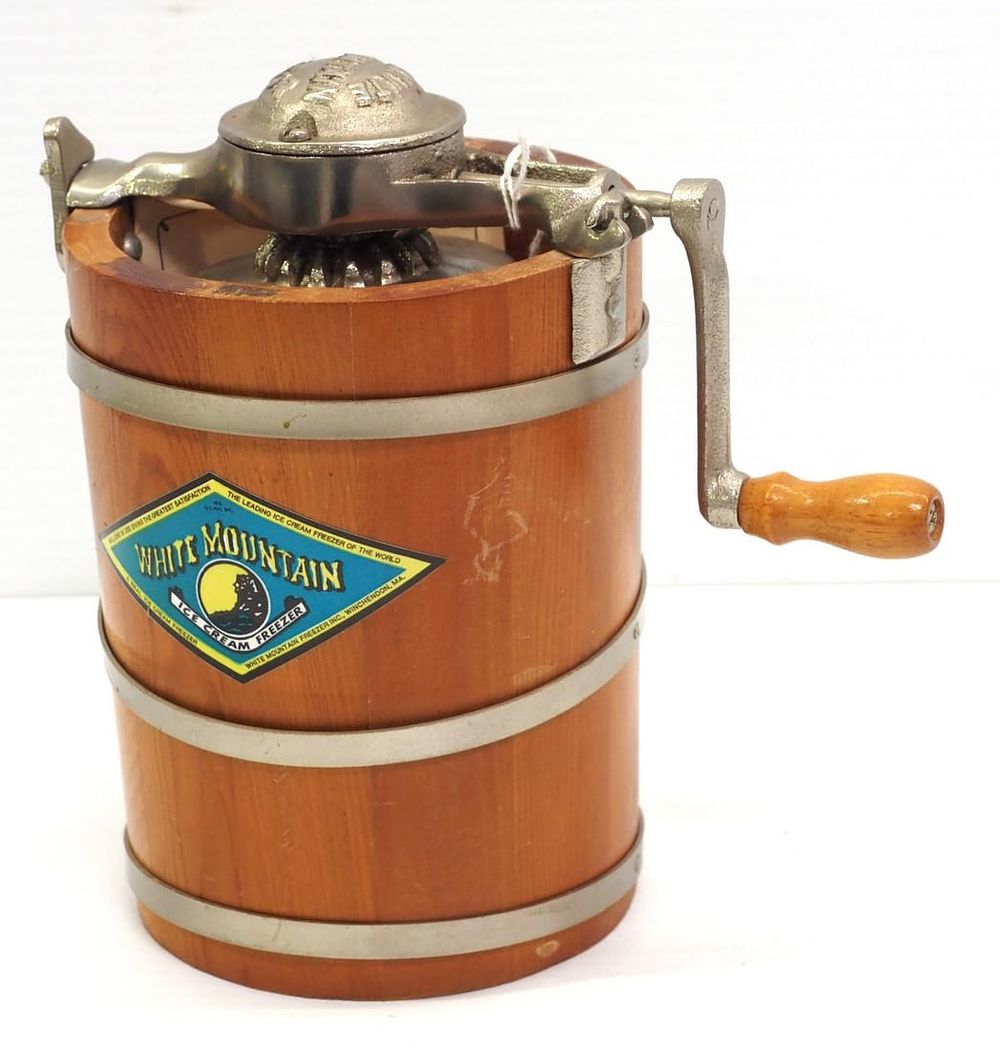 Lot 47: White Mountain Junior ice cream maker