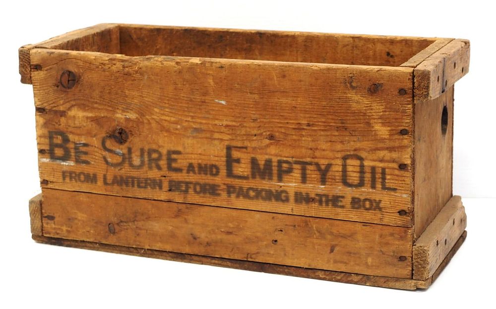 Lot 280: Wooden shipping box for lantern