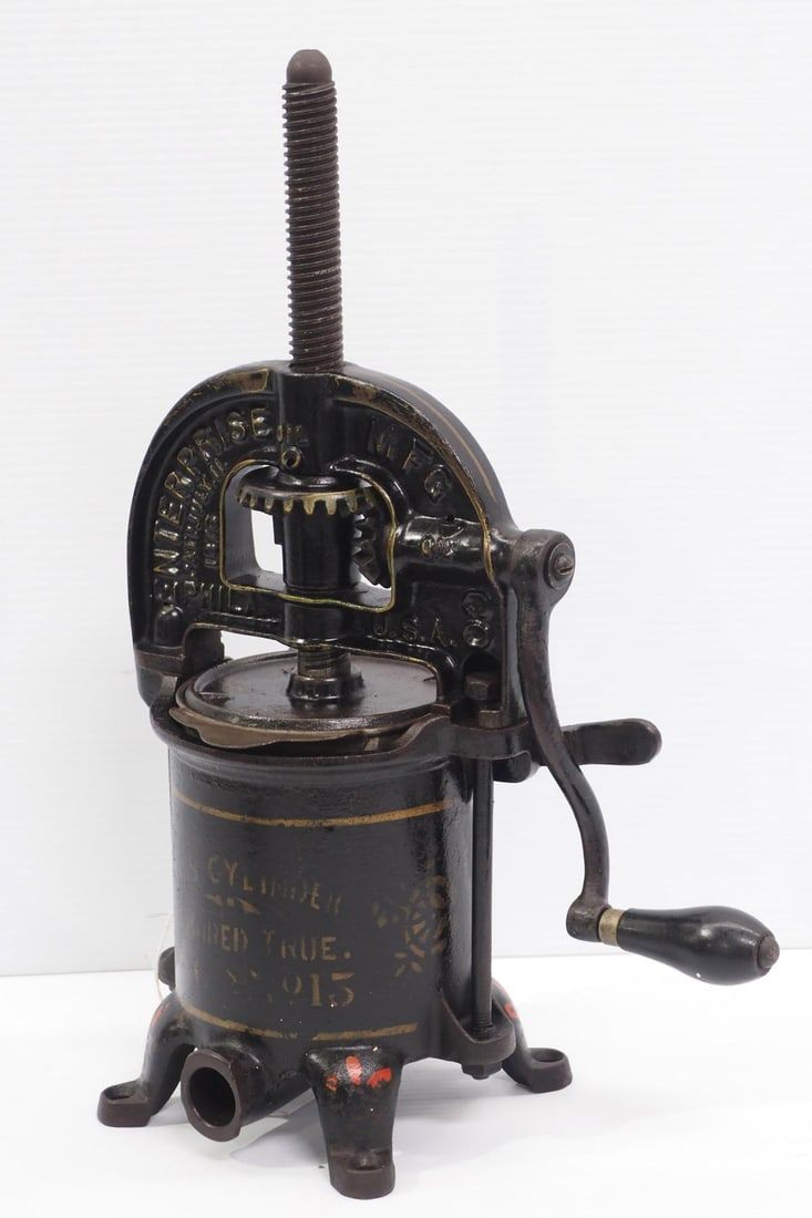 Lot 389: Enterprise 1-quart sausage stuffer