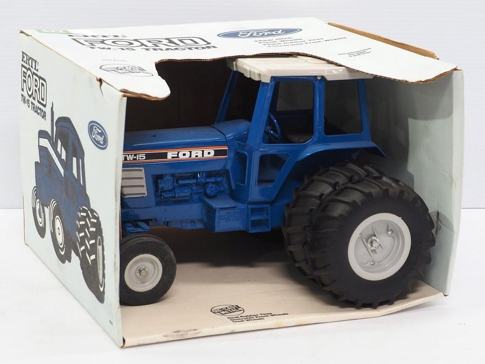 Lot 422: NIB Ertl 1/12 scale Ford TW-15 Tractor