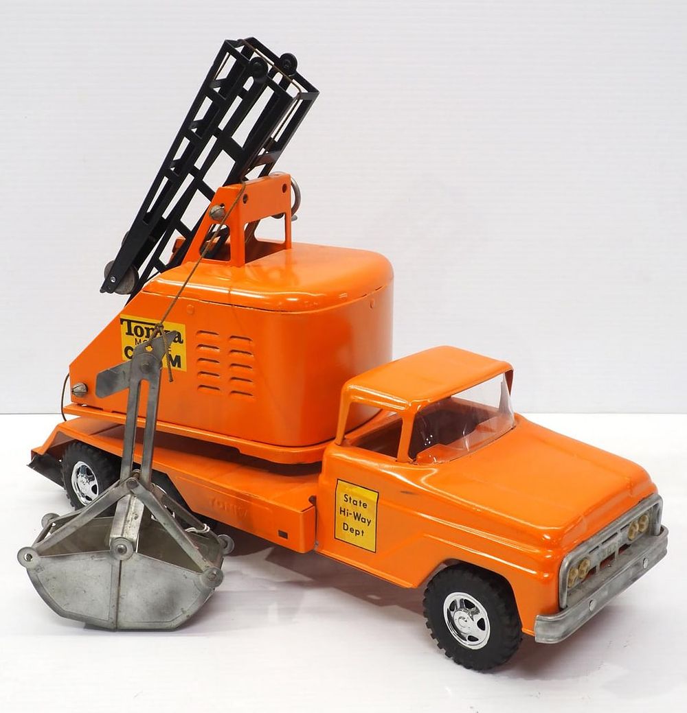 Lot 6: Tonka State Hi-Way Dept Mobile Clam Truck