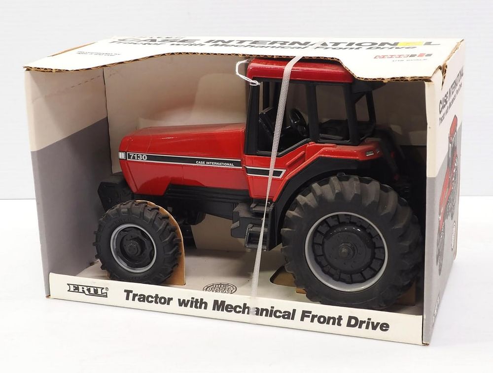 Lot 13: Ertl Case IH 7130 Tractor