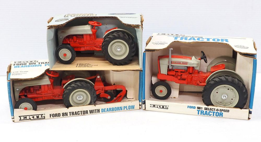Lot 19: (3) Ertl Ford Tractors
