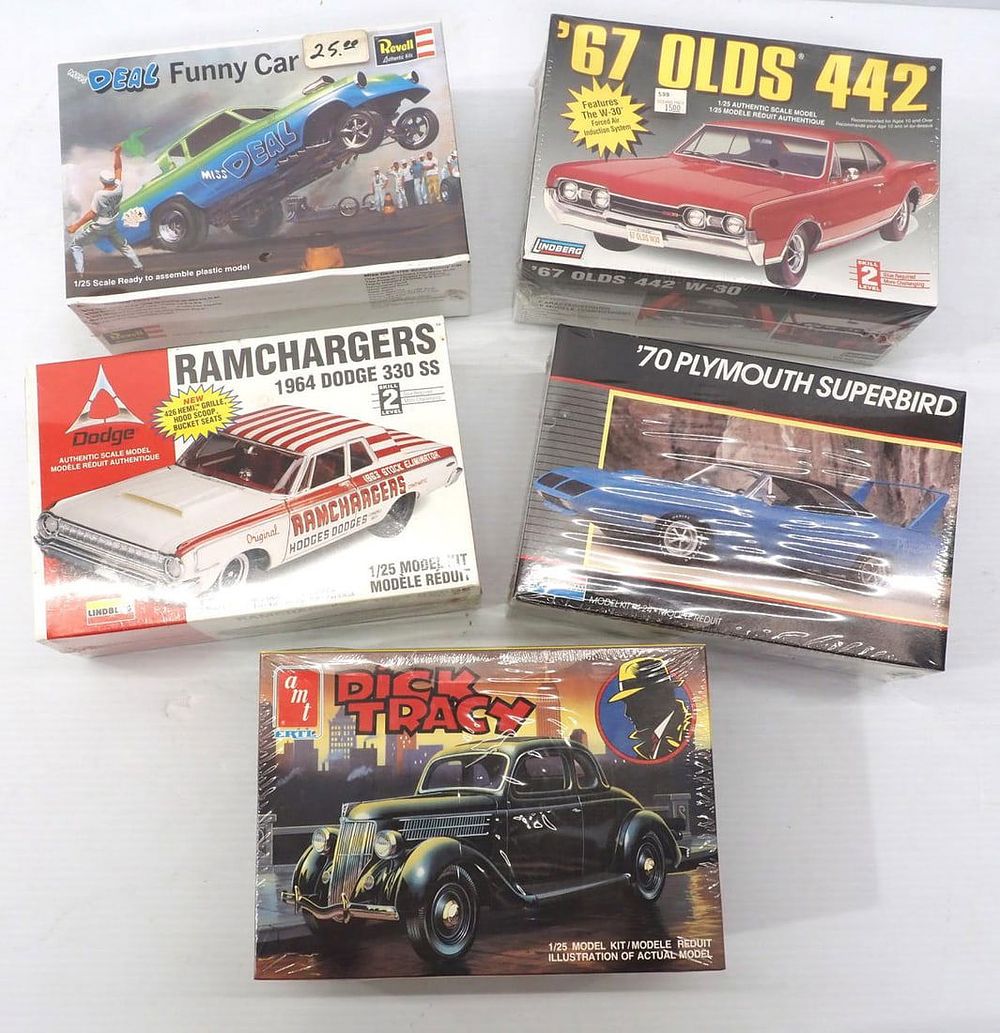 Lot 53: (5) NIB Model Kits