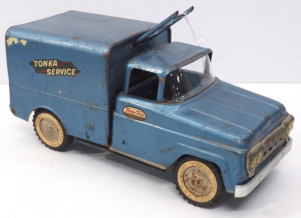Lot 87: Tonka Service Truck