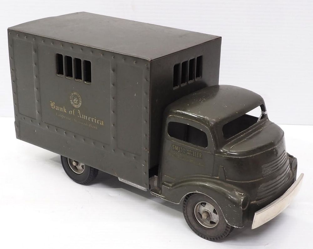 Lot 149: Smith Miller Bank of America Truck