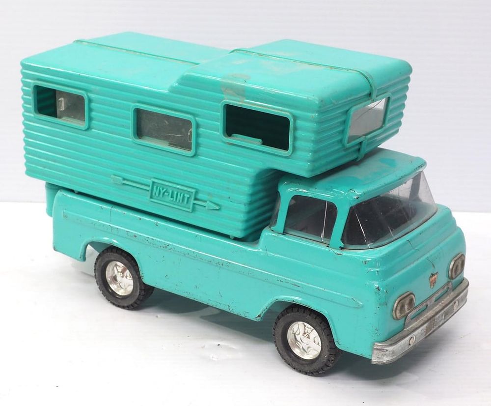 Lot 221: Nylint Custom Camper Truck