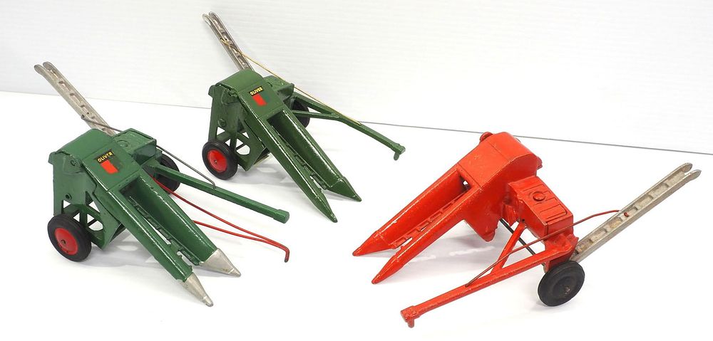 Lot 258: (3) Slik Corn Pickers