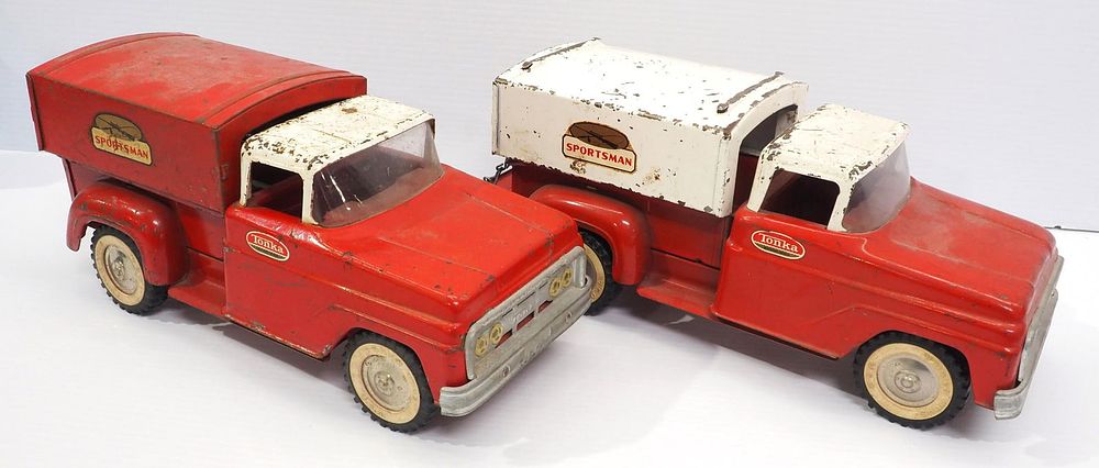 Lot 267: (2) Tonka Sportsman Step-side Pickup Trucks